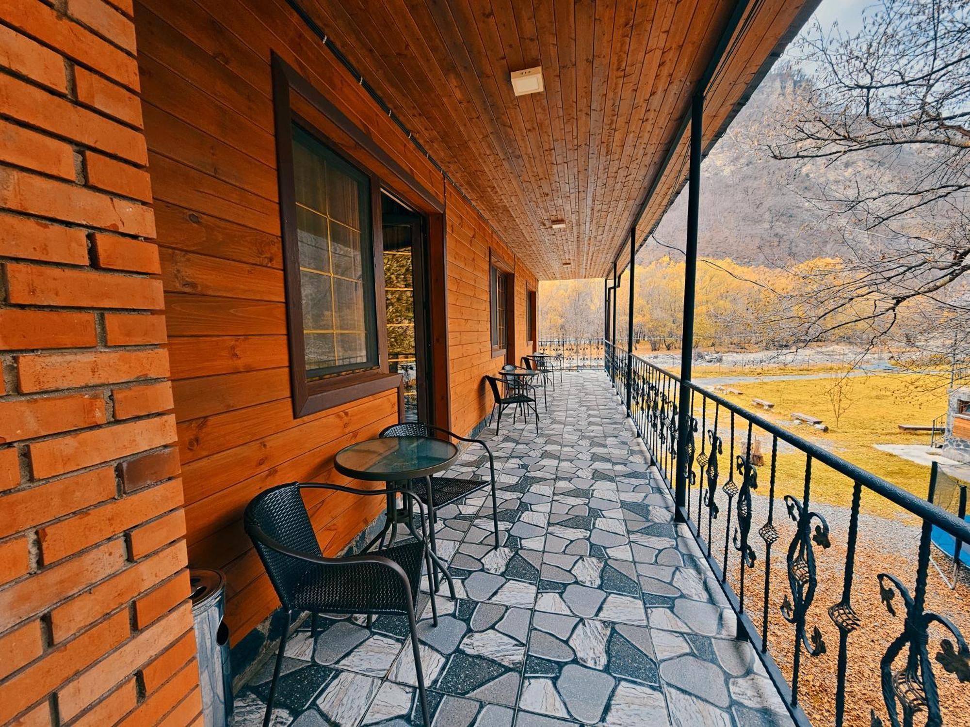 Tourist Complex Khomi Hotell Ch'argali Exteriör bild