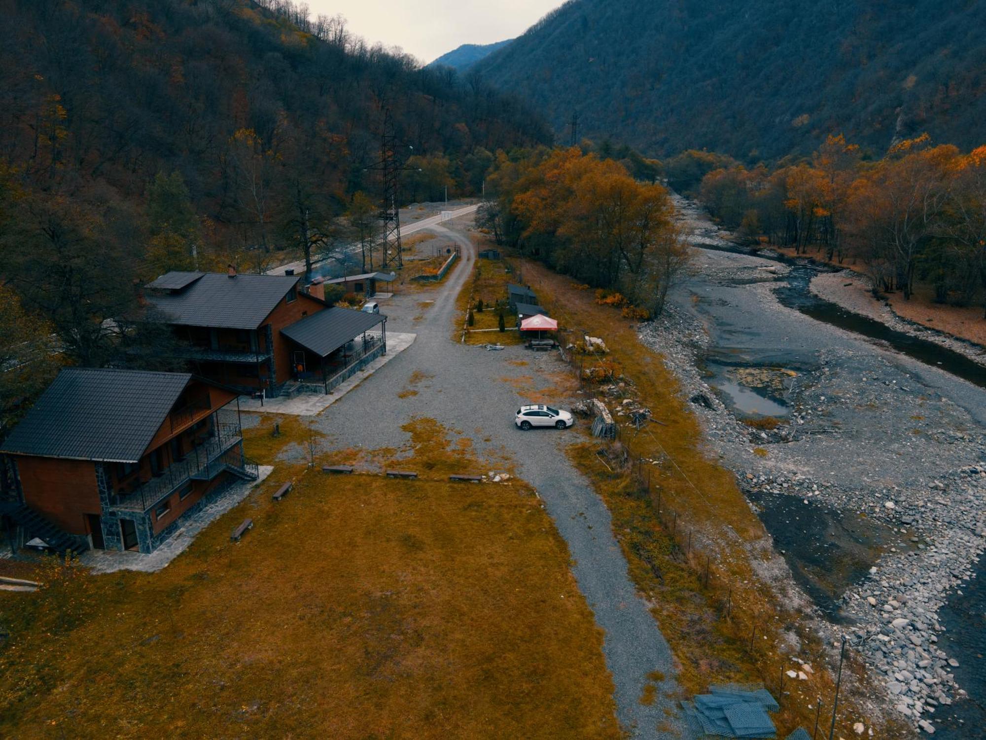 Tourist Complex Khomi Hotell Ch'argali Exteriör bild