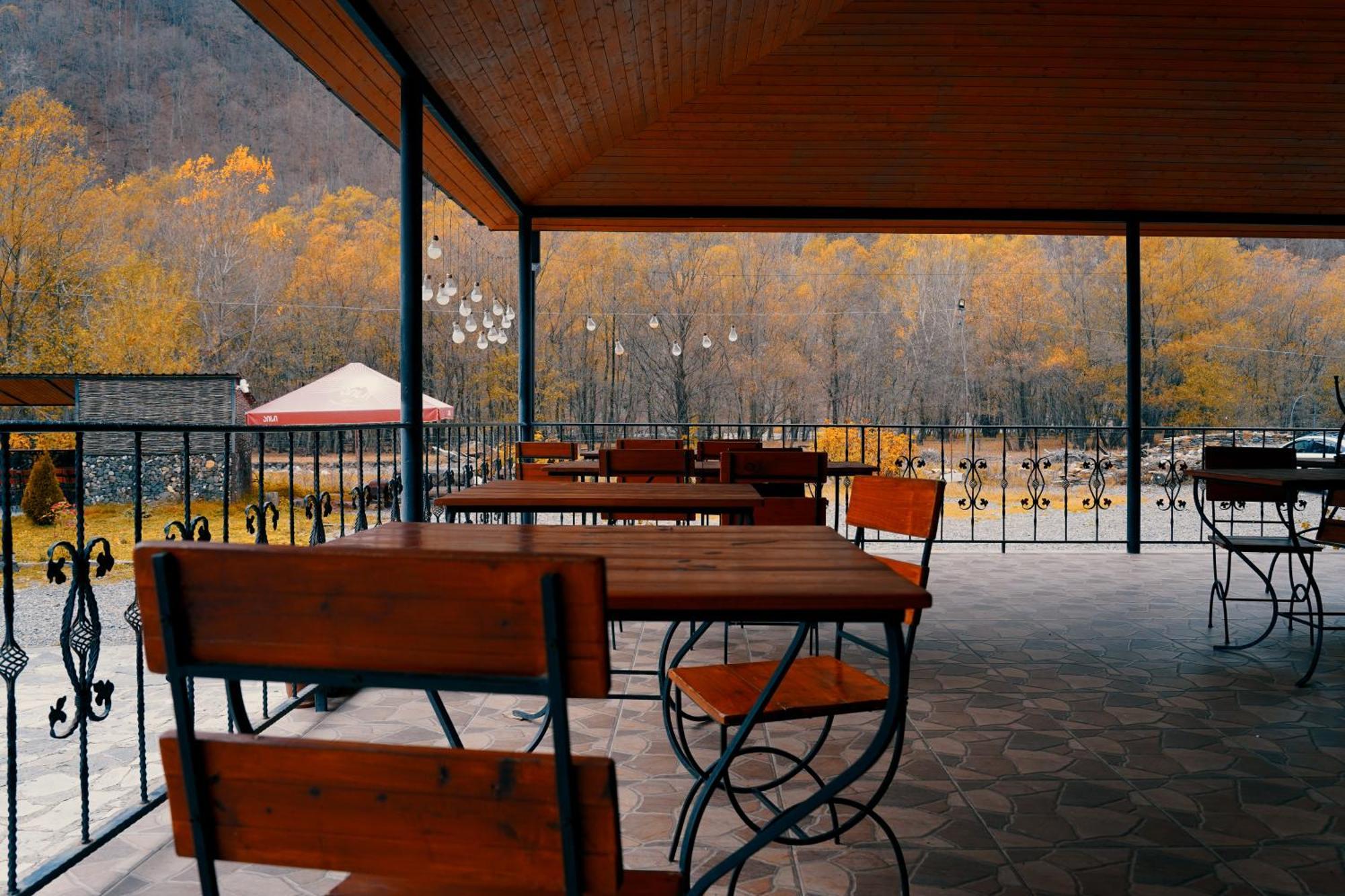 Tourist Complex Khomi Hotell Ch'argali Exteriör bild